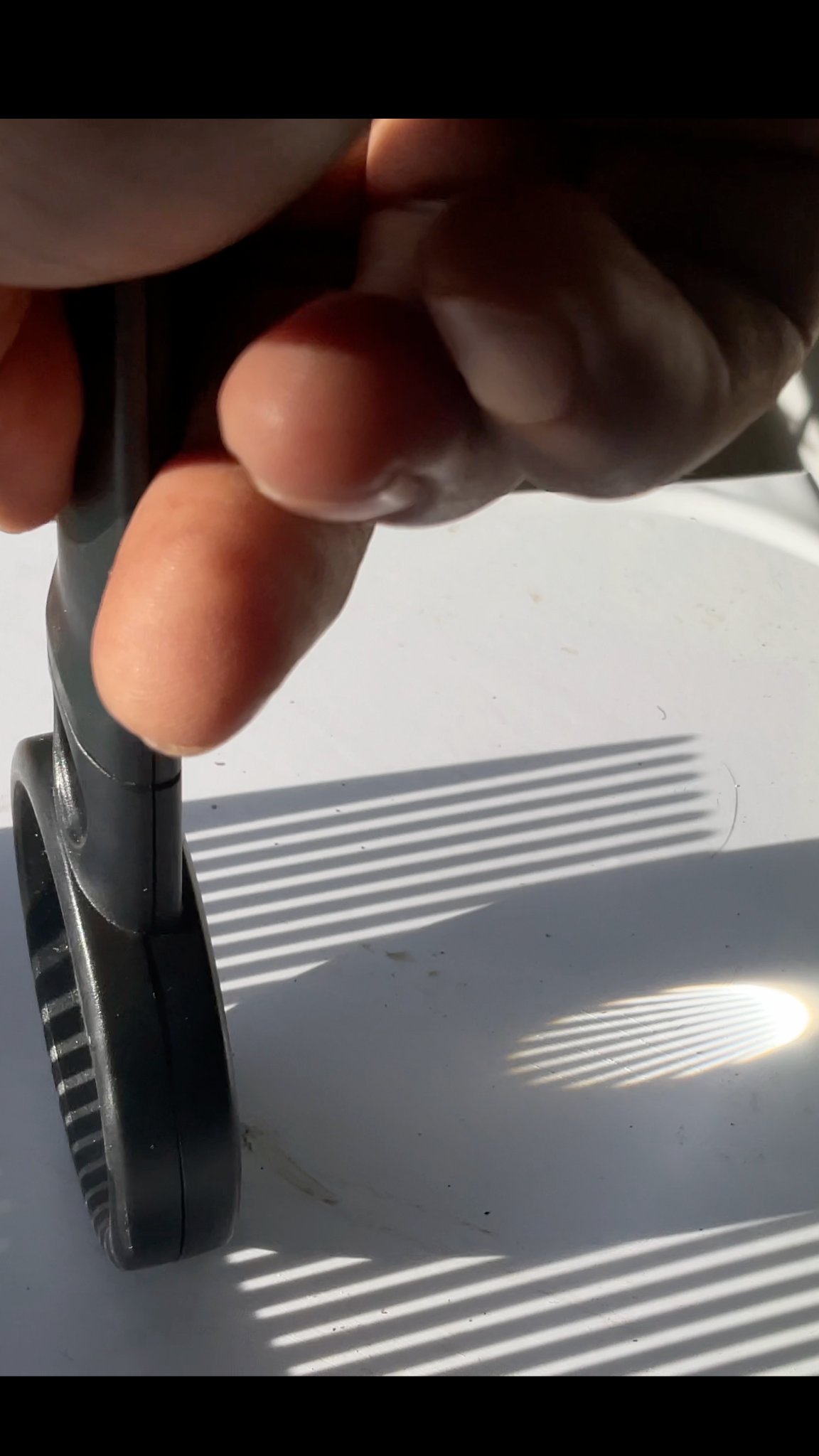 Investigating Sunlight: Tracing the Geometry of Light
